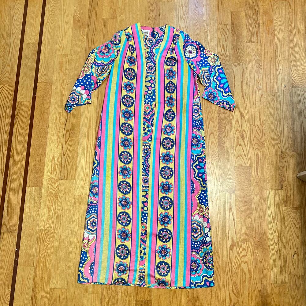 1960s vintage psychedelic hippie flower power maxi dress caftan